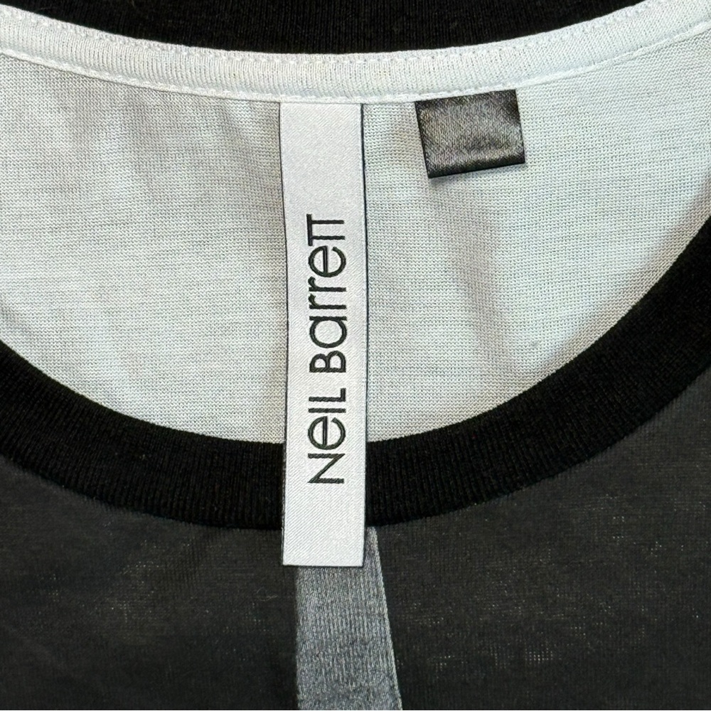 Neil Barrett Monochrome Statue of Liberty Graphic Tee - Picture 6 of 8
